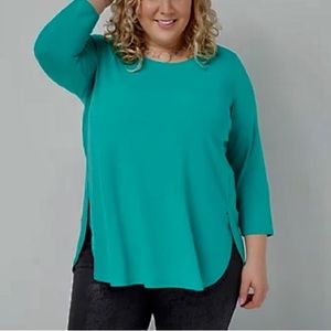 NWT Susan Graver 3/4 Sleeve, Liquid Knit Tunic Top- small